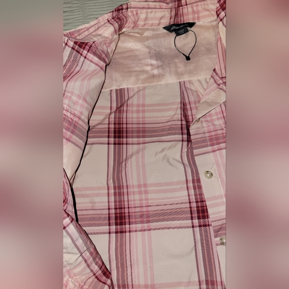 New Pink Plaid Button-Up Shirt For Outdoors - Picture 4 of 7